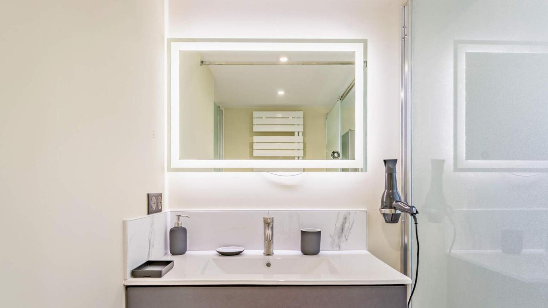 Le Saphir - Confort - Proche Mag Outlet Troyes - Parking Gratuit Пон-Сент-Марі Екстер'єр фото